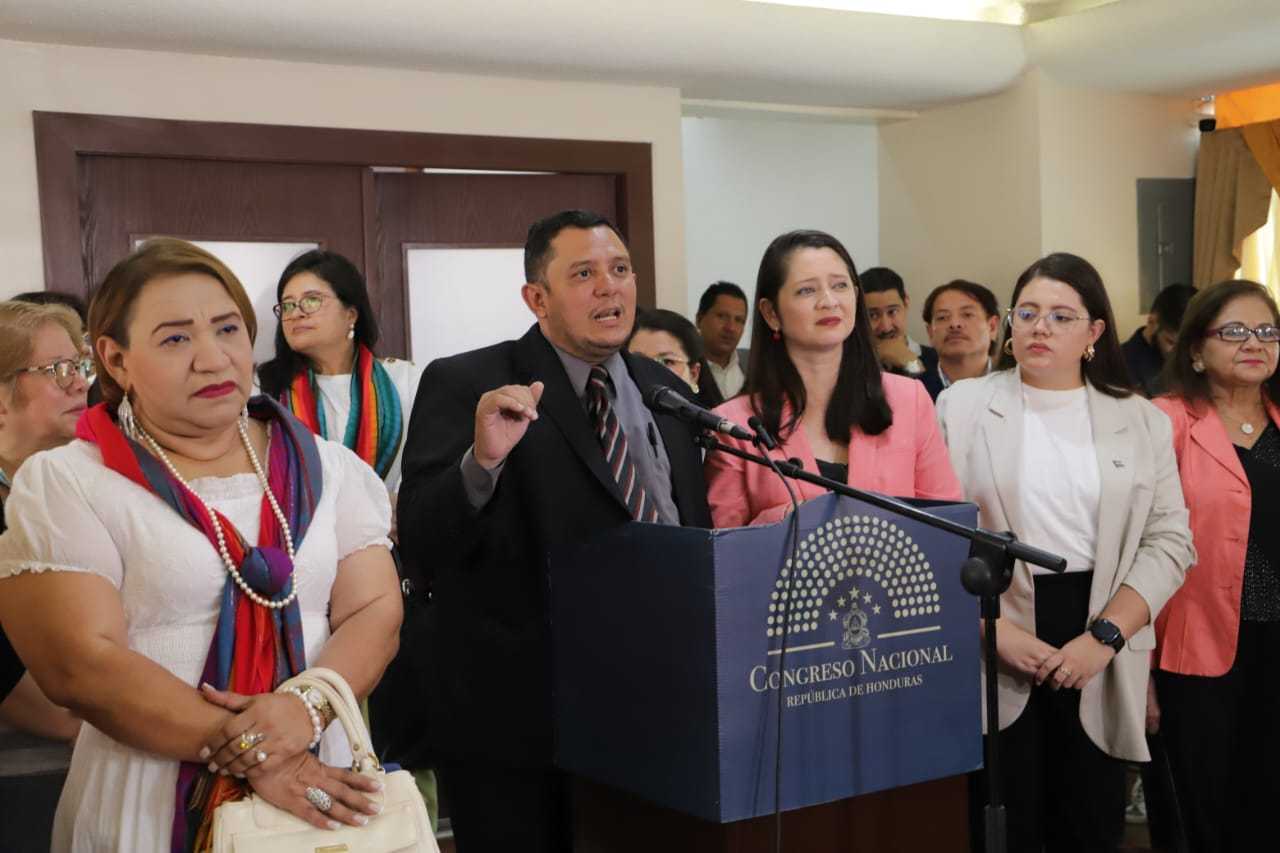 Ley de Educación Integral de Prevención al Embarazo Adolescente no promueve una ideología de género